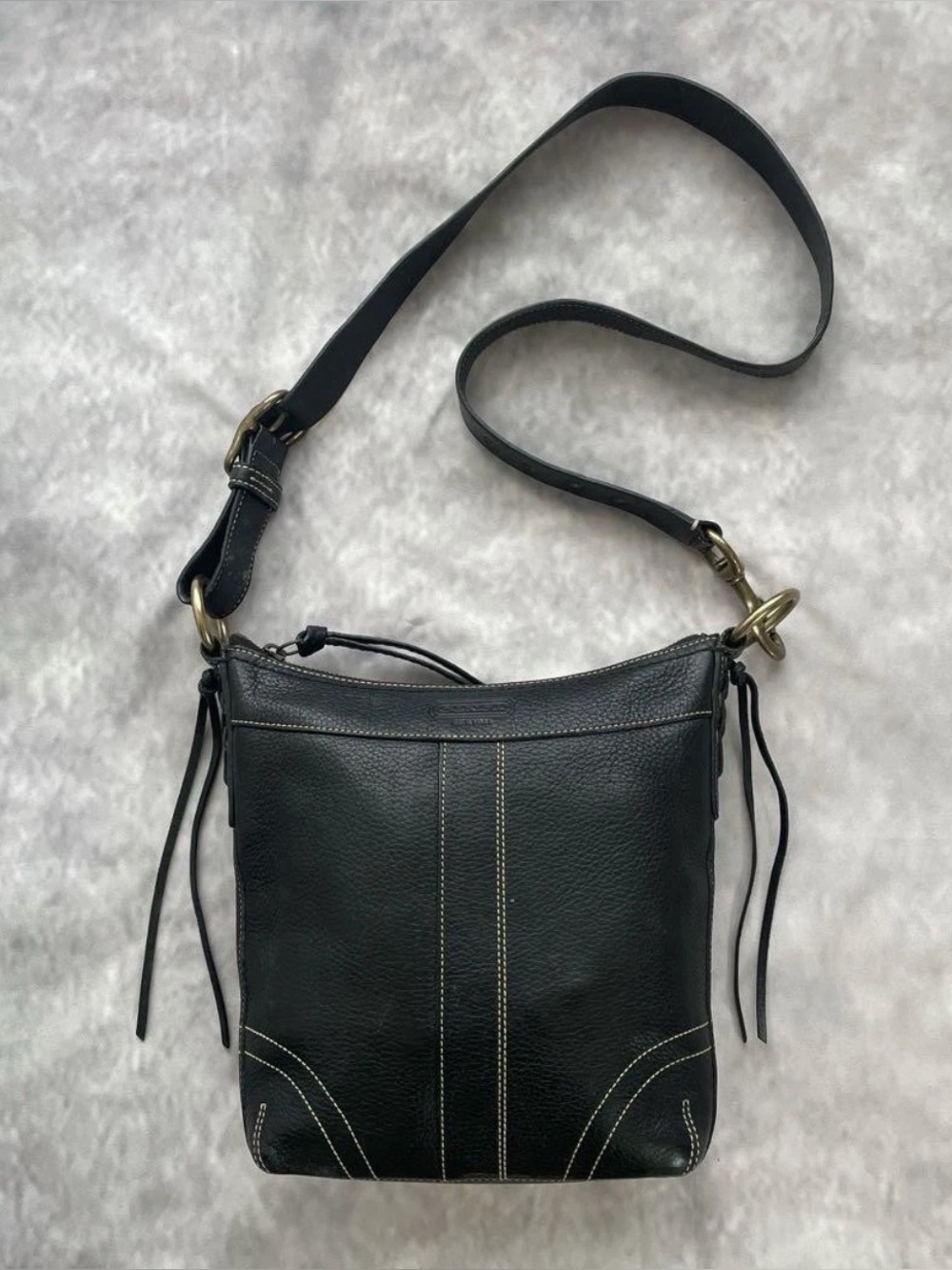 Vintage COACH Bleecker Crossbody Purse 10398 Black Leather Wide Stitch Tassles